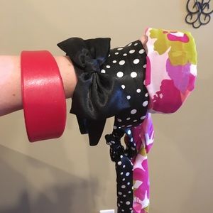 Lot of four wide headbands